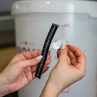 Termómetro de cristal líquido (0/40C) 15cm – photo 3