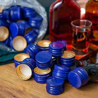 Tapón metálico roscado para botellas 28/18 mm - colores surtidos - 100 uds. – photo 2