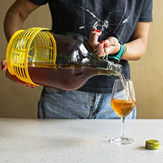 Dama 5L con tapón y tubo de fermentación y acc. – photo 11