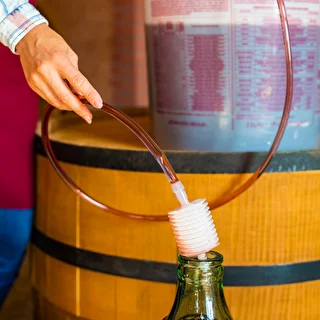 Tubo para trasiego de vino con bomba – photo 10