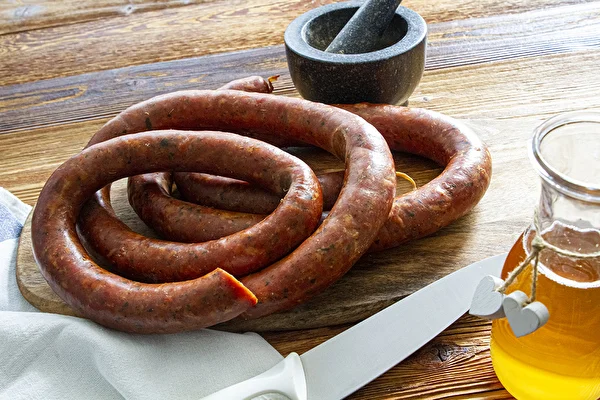 Salchicha casera de ajo