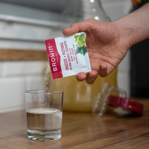 Levaduras Bayanus + nutrientes - vinos blancos y rosados - 4