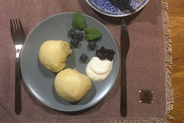 Bollitos al vapor con arándanos