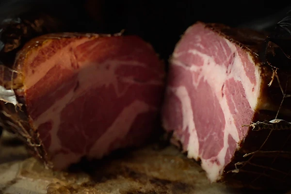 Cabeza de lomo ahumada