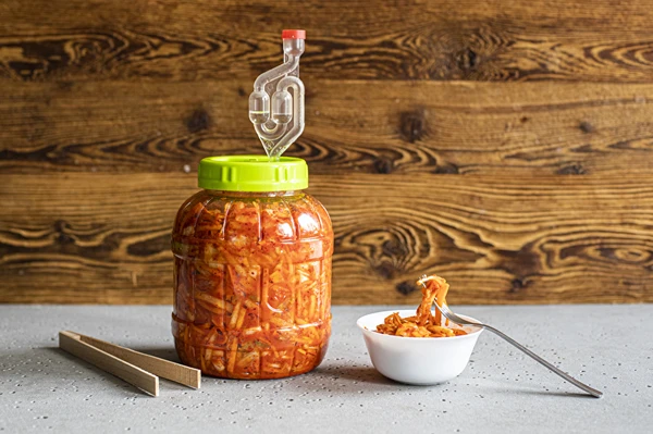 Kimchi picante con manzana
