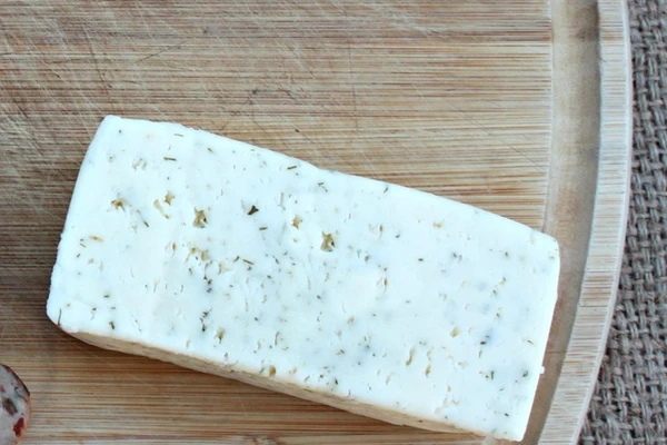Queso casero tipo Havarti