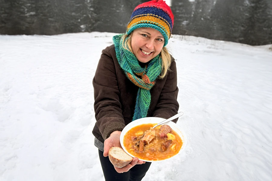 Browin Przepiśnik - Kwaśnica ahumada del caldero: un festín aromático del fuego