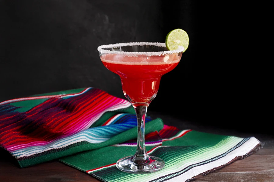 Browin Przepiśnik - Margarita de fresa - cóctel afrutado